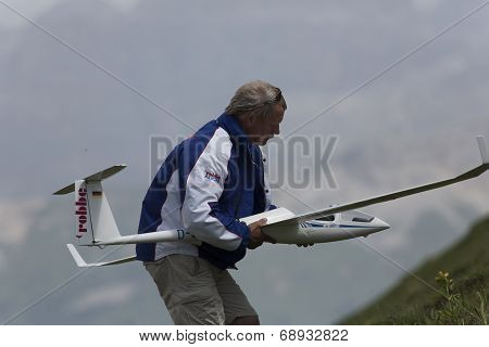 Radio control planes
