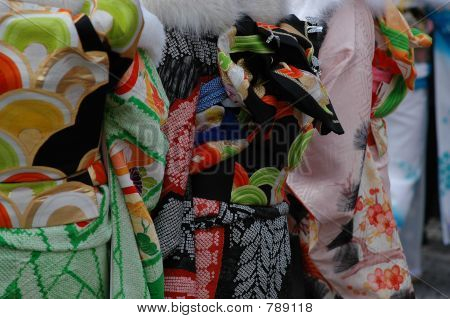 renkli kimono kumaş detay