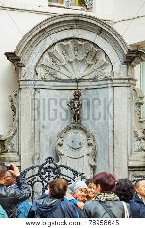 Manneken Pis Sculpture In Brussels