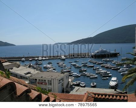 Parking of yachts