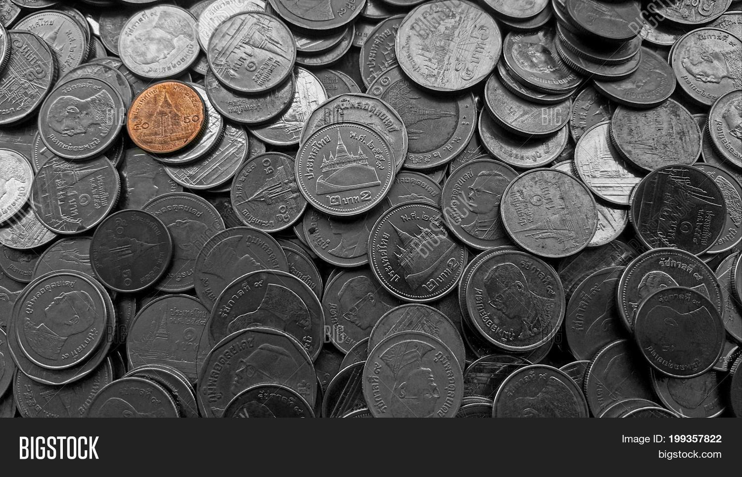 Golden Coin Old 图片和照片(免费试用) | Bigstock