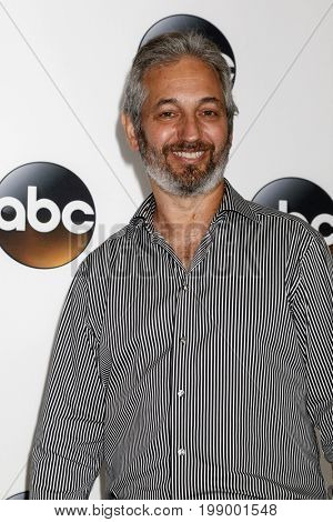 LOS ANGELES - AUG 6:  David Shore at the ABC TCA Summer 2017 Party at the Beverly Hilton Hotel on August 6, 2017 in Beverly Hills, CA