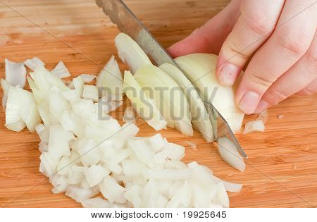 skære løg