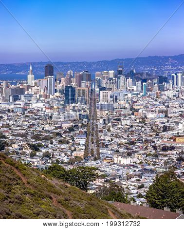 View from the top of Twin Peaks. Twin Peaks view downtown San Francisco