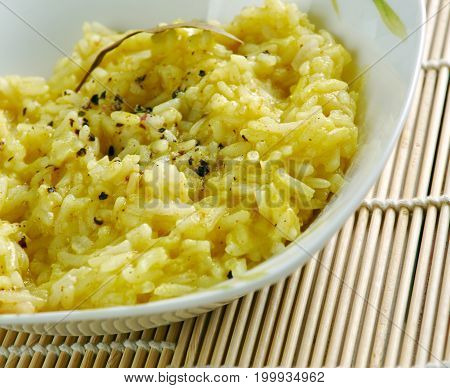 Puliyogare Tamarind Rice