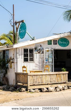 Negril, Jamaica - February 15, 2018: Patsys Coffeeshop On The Cliffs Of Negril In West End, Westmore