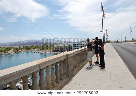 London Bridge, Lake Havasu, Arizona - Circa 2008 - Visitors Enjoy The View From On Top Of London Bri