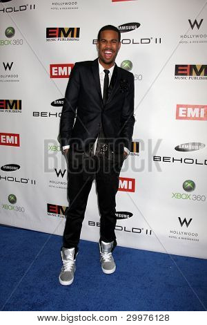LOS ANGELES, Kalifornien - FEB 13: Josiah Bell på EMI GRAMMY efterfesten på mjölk Studios den 13 februari 