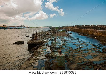 Recife, Pernambuco, Brazil: Recife, The Capital Of Brazil S Northeastern State Of Pernambuco, Is Dis