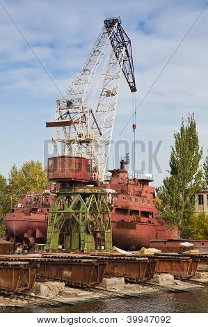 groÃŸe Schiffbau Kran
