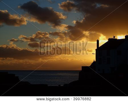 Zonsondergang Over Porthleven in Cornwall