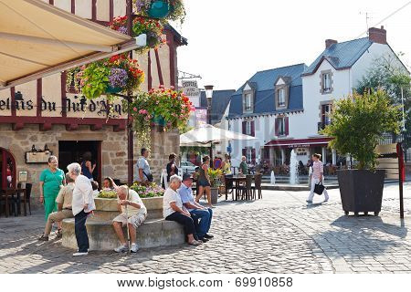 Place Donatien Lepre, Le Croisic Town, France