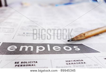 Spanish Classified Help Wanted Section