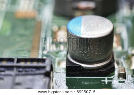 Capacitor