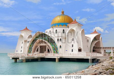 malacca straits mosque