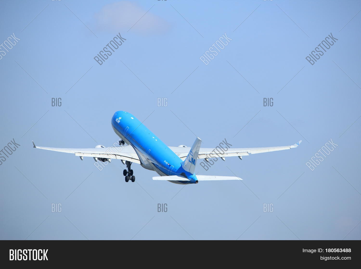 amsterdam the netherlands - april 2nd 2017: ph-akd klm royal