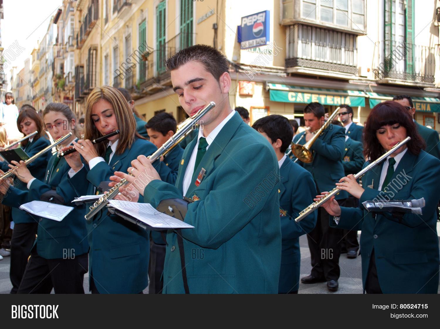 marching band, malaga. 库存照片和库存图片 | bigstock