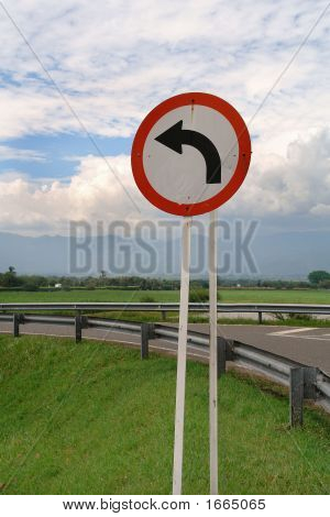 财路a la 左派-左转弯