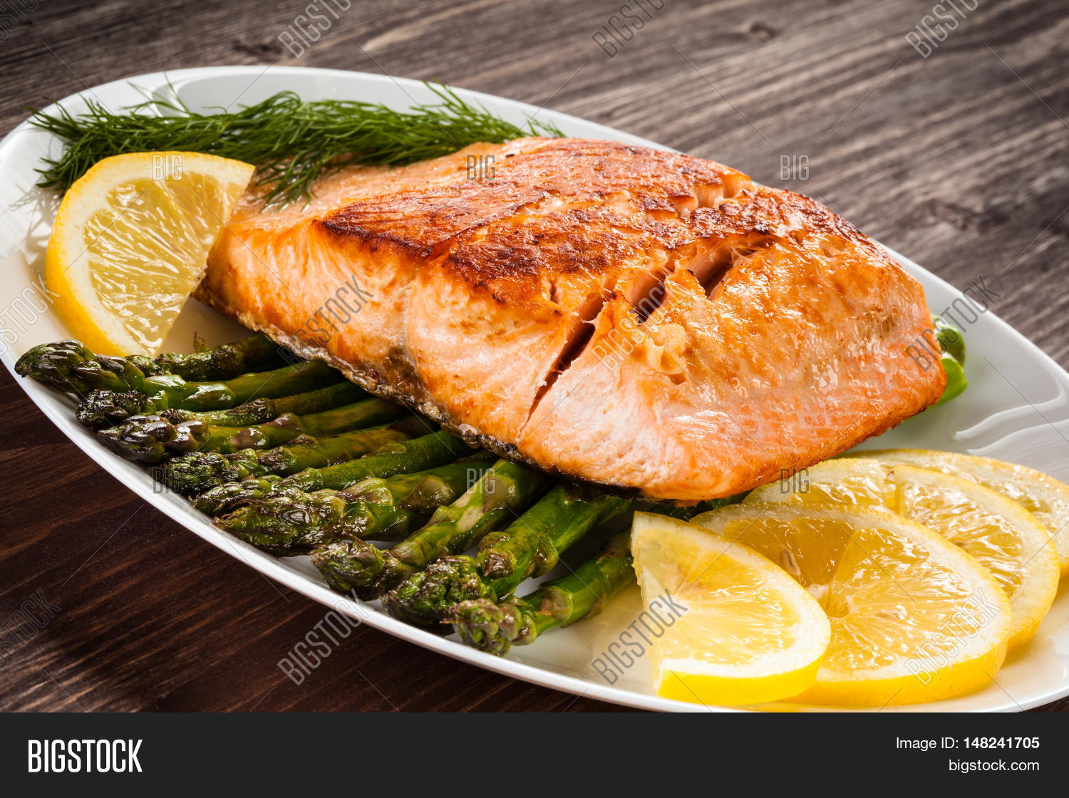 grilled salmon and asparagus