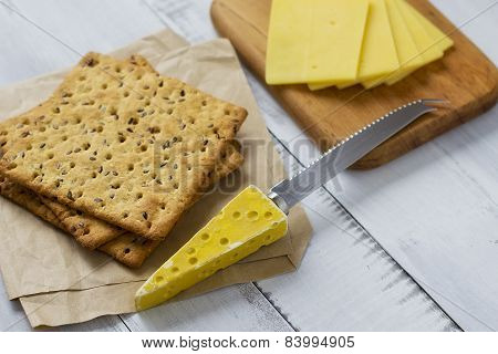 crackers and cheese